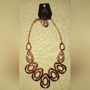 Paparazzi Necklace and Earring Set